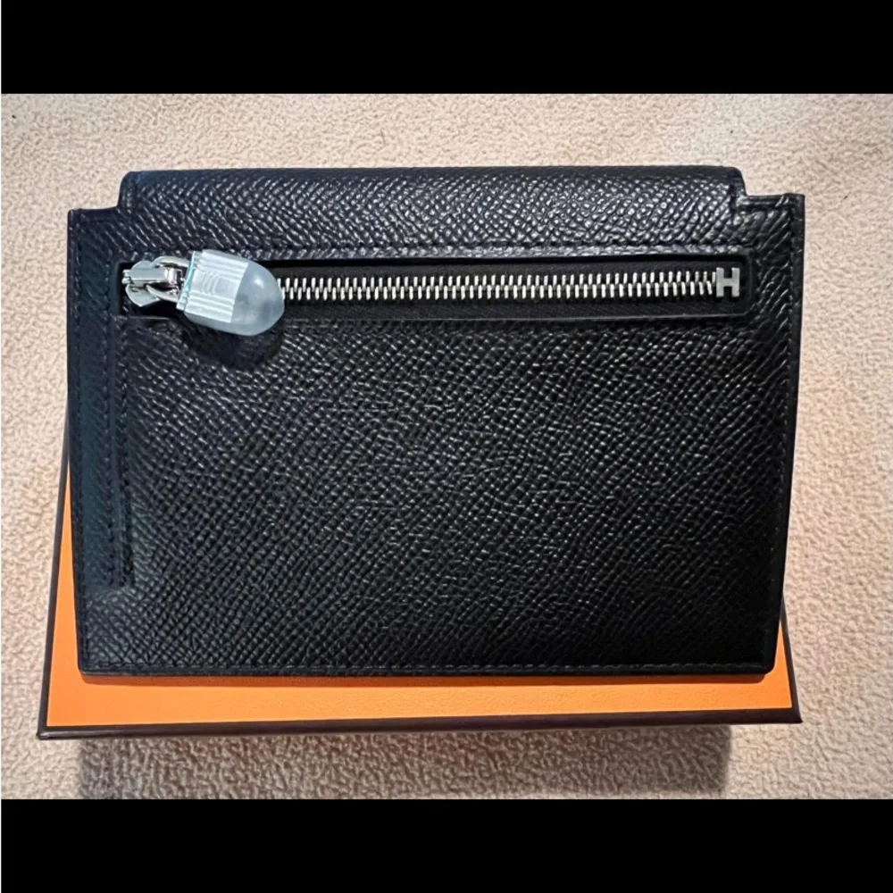 Hermes Black Kelly Compact Wallet - Picture 2 of 5